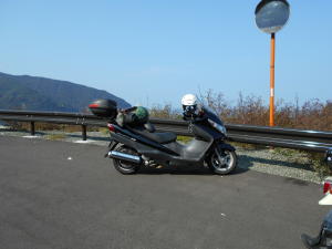 けいさんのスズキスカイウェーブ２５０です。