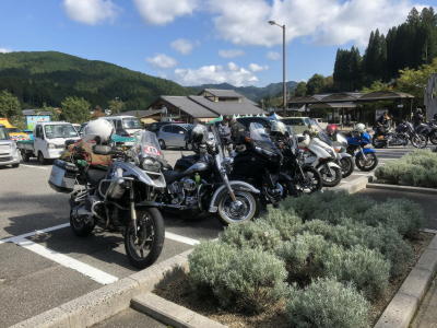 道の駅どんぐりの里いなぶで休憩