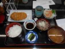 とんかつ定食１．１００円