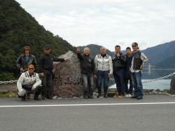 ダムの上で一枚