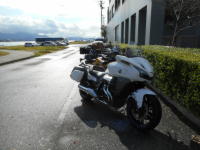 二輪車置き場のバイク達