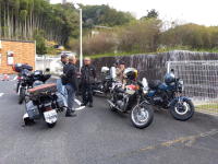 住職さんセブンイレブン豊田中金町店着