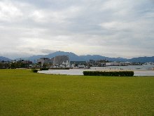 ムゼウム前の広場