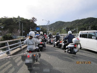 帰路へと向かう仲間達