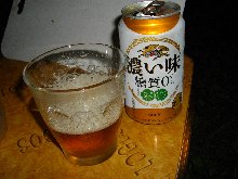 ビールを楽しむ