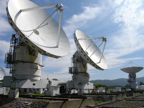 電波観測所の施設 電波観測所の施設