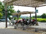 屏風山の二輪車置き場