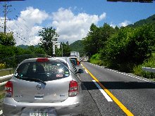 鳥居トンネル手前から大渋滞