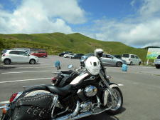 三峰山が見える