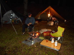 焚き火を楽しむ 焚き火を楽しむ