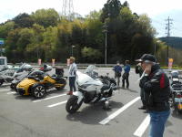 一時間遅れでファミリーマート着