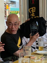 盾を持つ私です