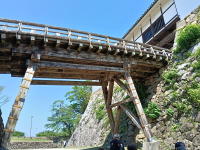 天秤櫓に架かる橋