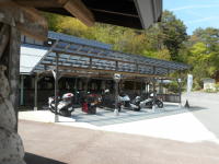 ネバーランド二輪車置き場