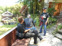 受付をし案内を待つ