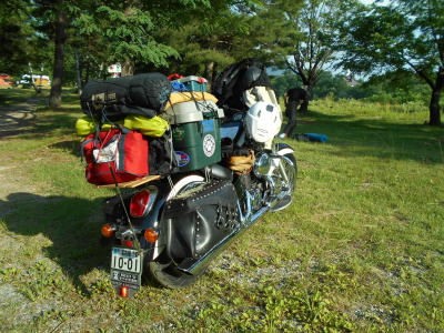 荷物満載でキャンプ場着 荷物満載でキャンプ場着