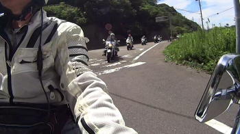 湖沿いを走る 湖沿いを走る