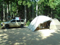 こじこじさんのテントに車