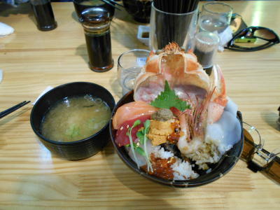 絶品、漁り火丼1.500円