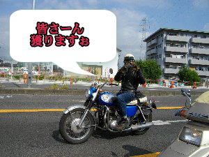 カメラを構えるW1のkimuraさん