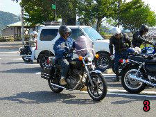 ヤマハXS400SPも到着