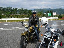 とても綺麗なハーレーVL