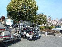 長浜城駐車場到着