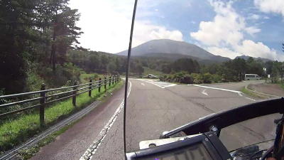 火山博物館への道 火山博物館への道