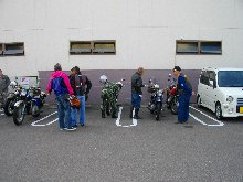 見送りの仲間も来てましたね