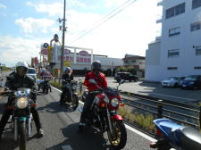 Ｒ２１で信号待ち