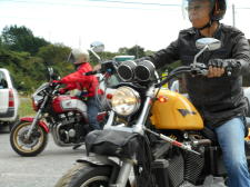 ハーレースポーツ１２００