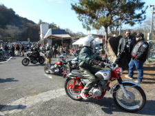 ホンダＣＬ７２