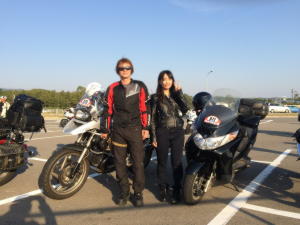 道の駅で次女と記念撮衛