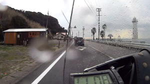 野間灯台も雨だ